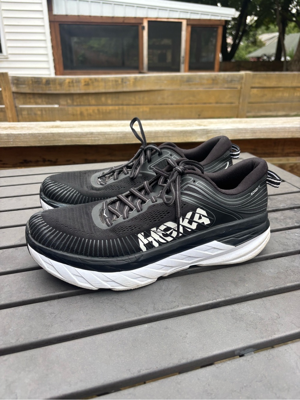 Hoka one one bondi 7 womens black running shoes size 11